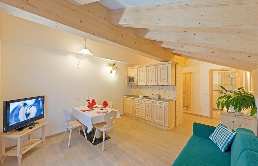 Cesa Melester Campitello di Fassa Room photo